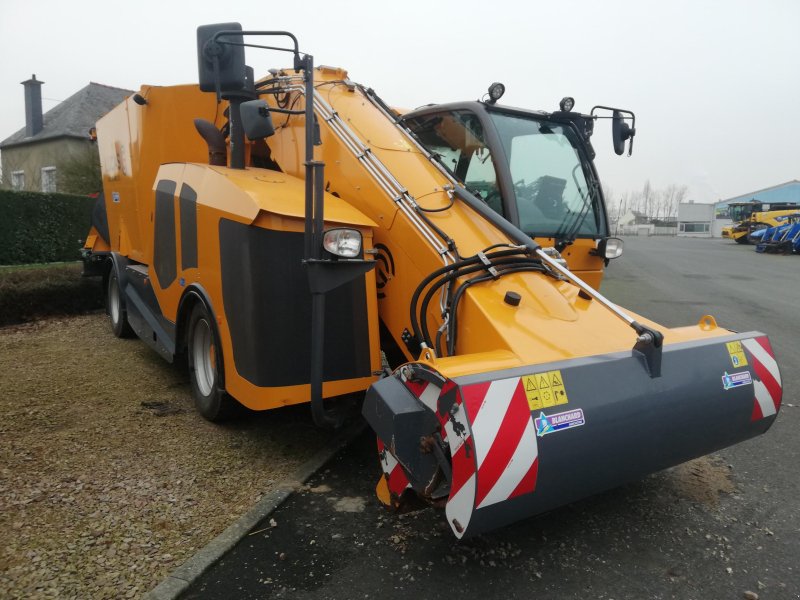 Selbstfahrer Futtermischwagen van het type Lucas AUTOSPIRE 160, Gebrauchtmaschine in TREMEUR (Foto 1)