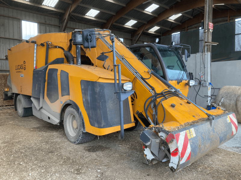 Selbstfahrer Futtermischwagen des Typs Lucas AUTOSPIRE 240, Gebrauchtmaschine in CONDE SUR VIRE (Bild 1)