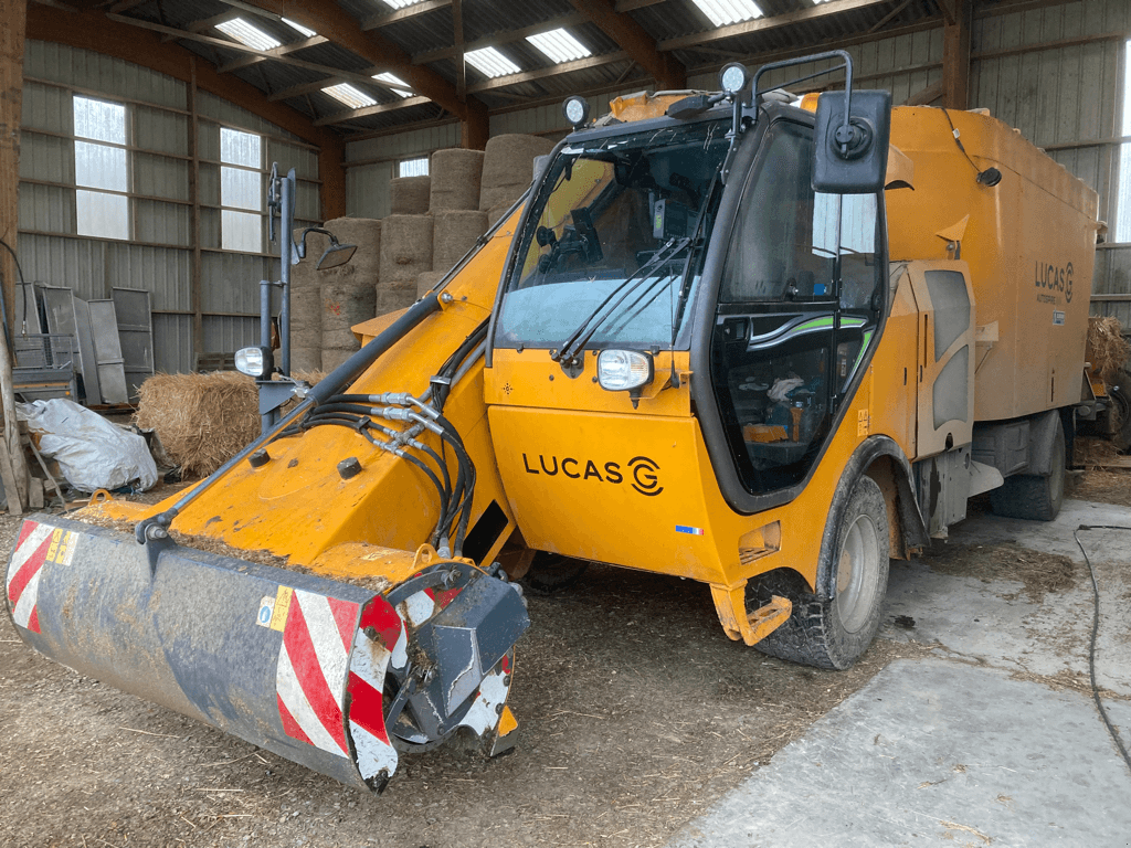 Selbstfahrer Futtermischwagen du type Lucas AUTOSPIRE 240, Gebrauchtmaschine en CONDE SUR VIRE (Photo 2)