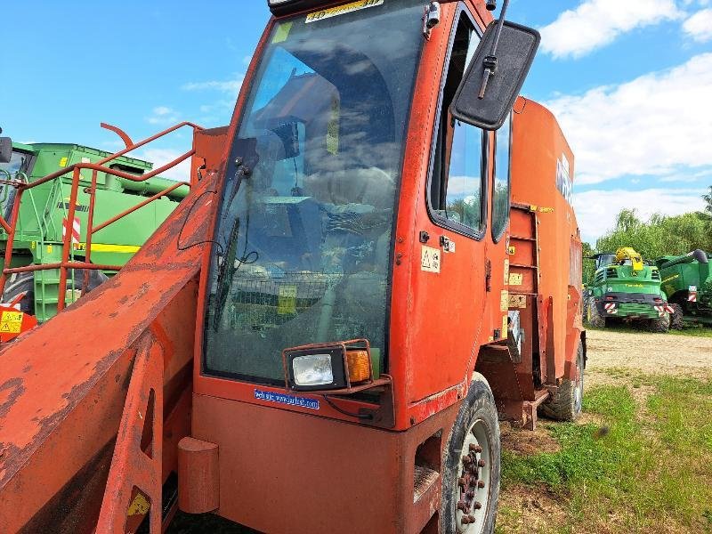 Selbstfahrer Futtermischwagen del tipo RMH VSL16, Gebrauchtmaschine In VOUZIERS (Immagine 9)