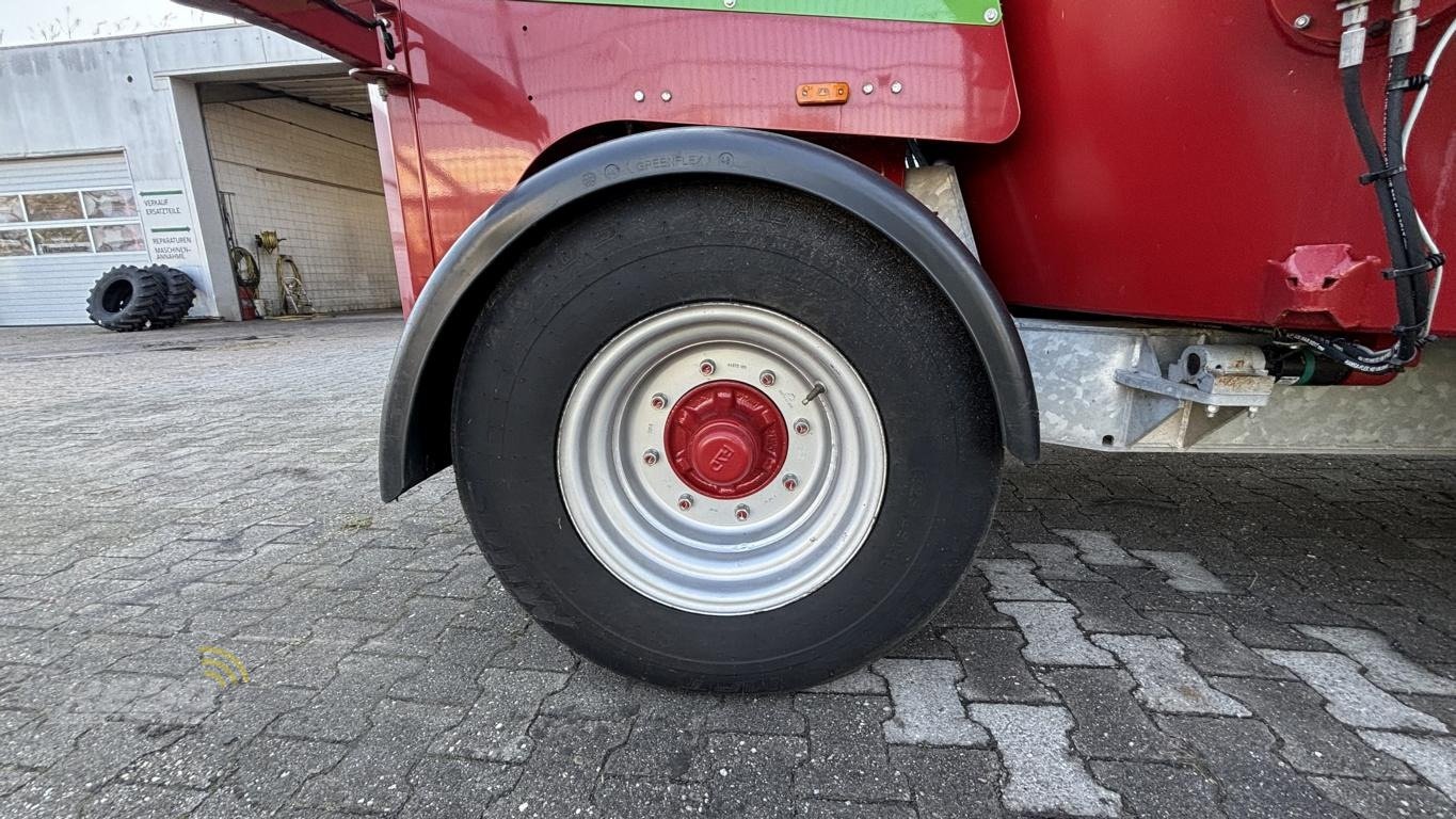 Selbstfahrer Futtermischwagen van het type Strautmann Sherpa 140, Gebrauchtmaschine in Edewecht (Foto 13)