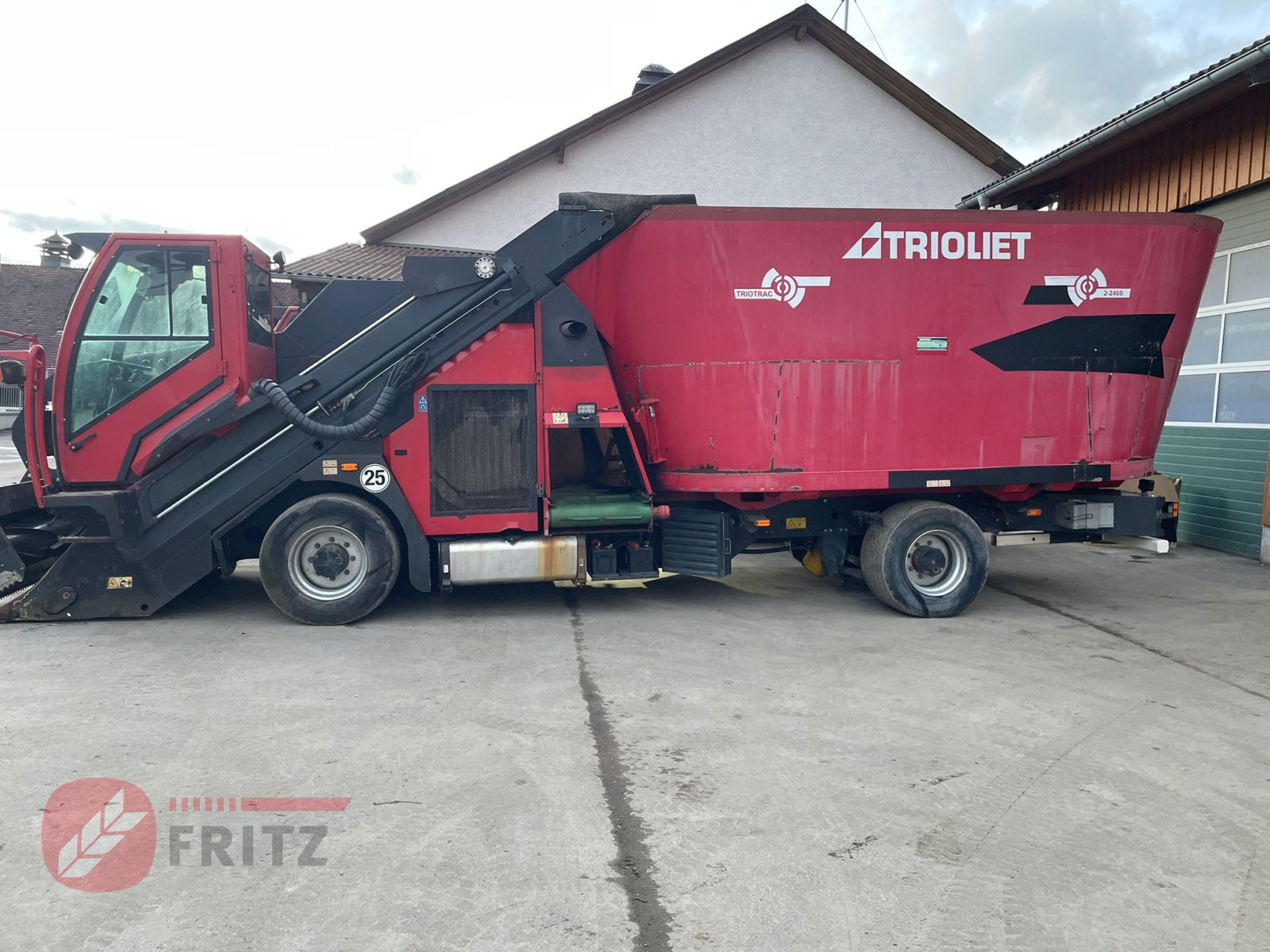 Selbstfahrer Futtermischwagen of the type Trioliet Triotrac 2400 VL, Gebrauchtmaschine in Kempten (Picture 3)