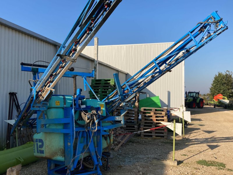 Selbstfahrspritze van het type Berthoud PULVERISATEUR MACK 12, Gebrauchtmaschine in LAIGNES (Foto 1)