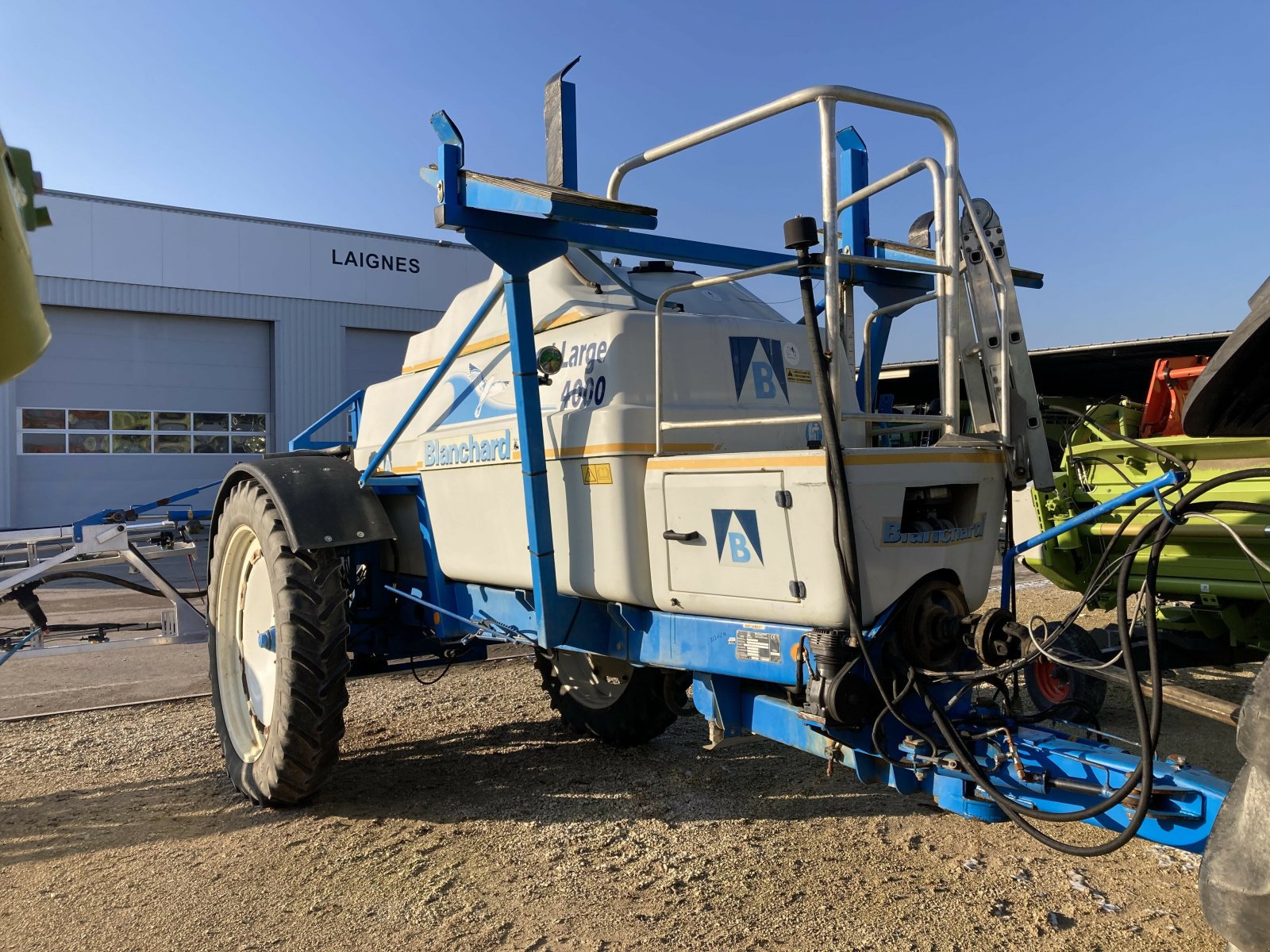 Selbstfahrspritze typu Blanchard GRAND LARGE 4000 L, Gebrauchtmaschine v LAIGNES (Obrázek 4)