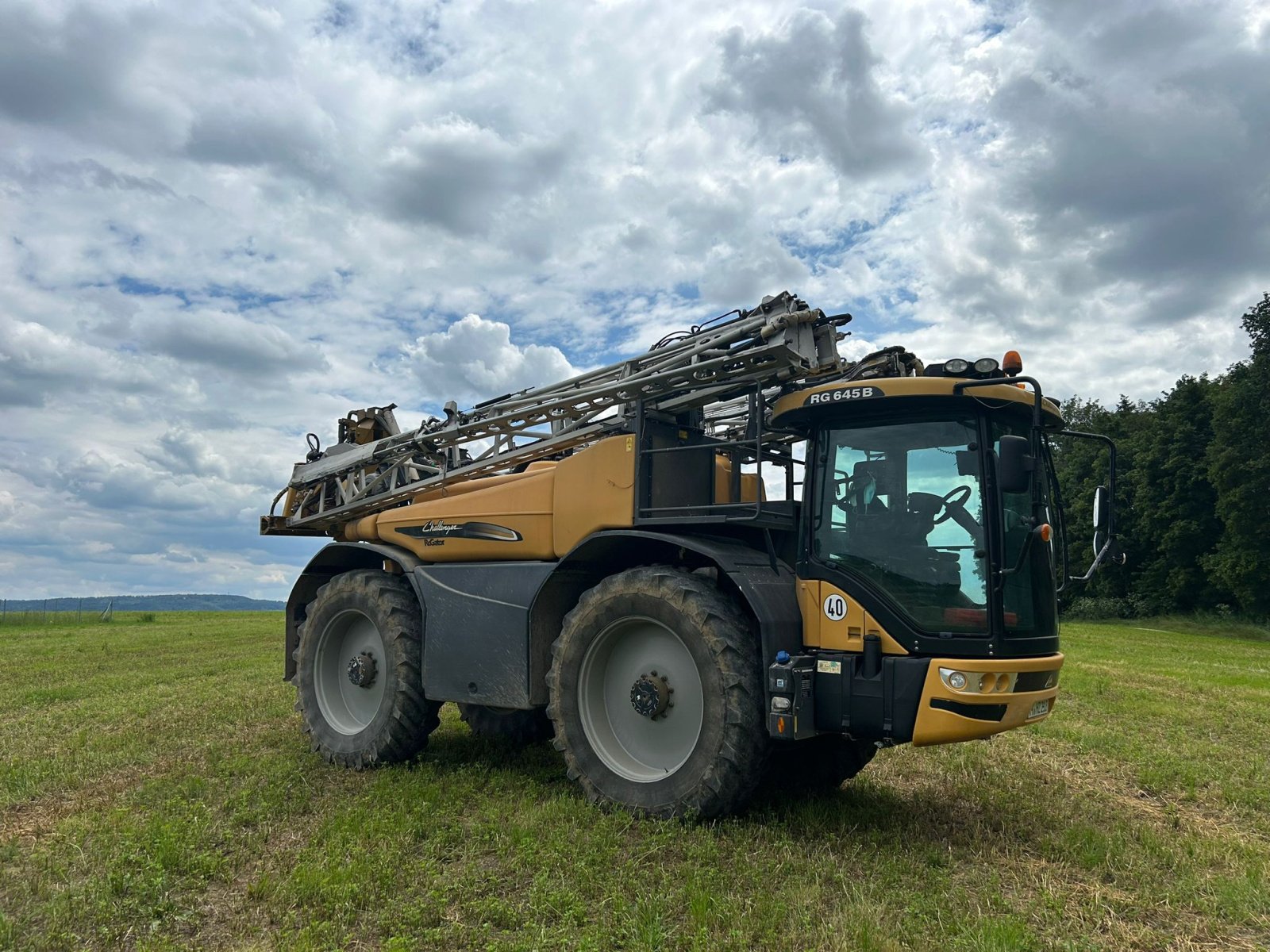 Selbstfahrspritze of the type Challenger Rogator 645 B, Gebrauchtmaschine in Prichsenstadt (Picture 2)