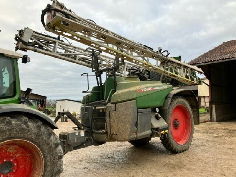 Selbstfahrspritze Türe ait Fendt PULVERISATEUR FENDT, Gebrauchtmaschine içinde Hauteroche