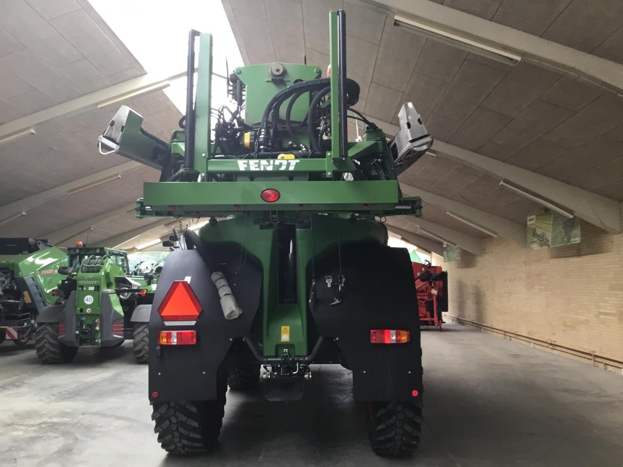 Selbstfahrspritze des Typs Fendt ROGATOR 665 36 M, Gebrauchtmaschine in Grindsted (Bild 4)