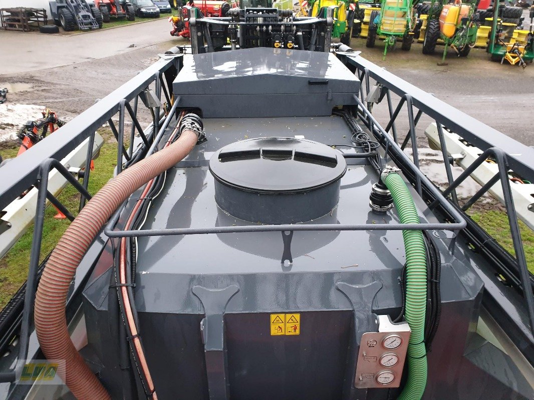 Selbstfahrspritze van het type Horsch Leeb PT 280, Gebrauchtmaschine in Schenkenberg (Foto 11)