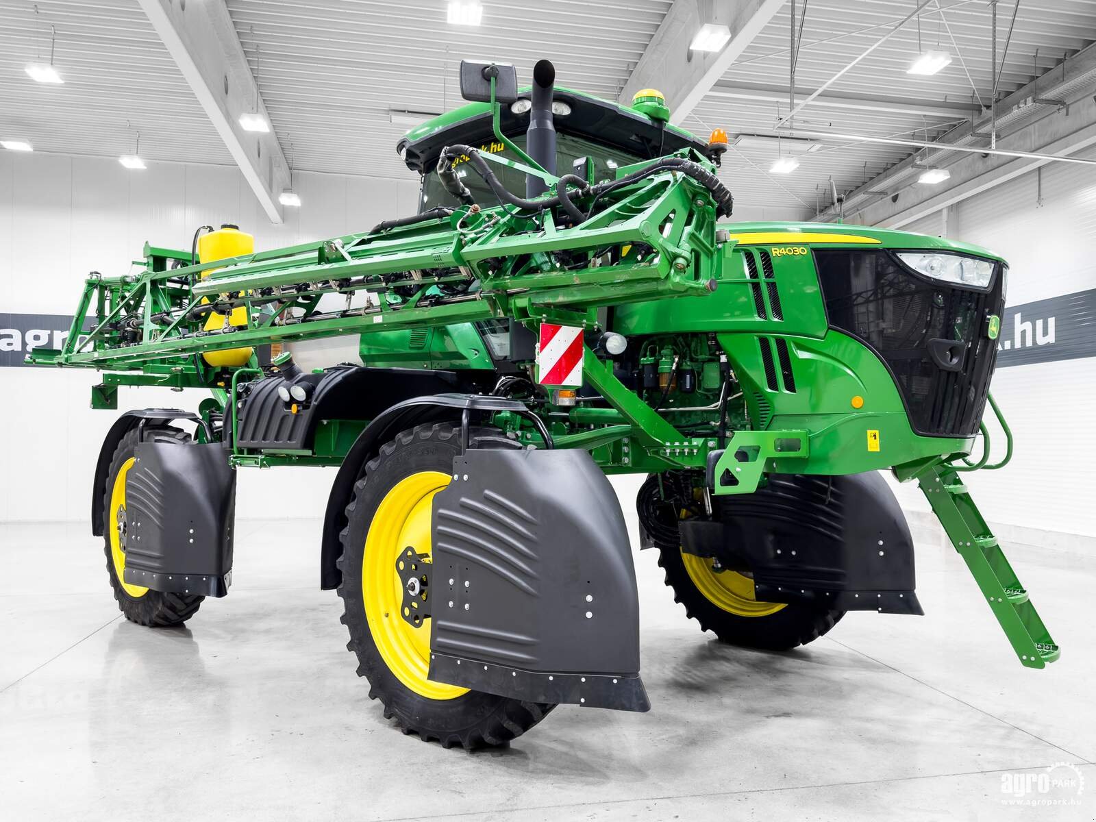 Selbstfahrspritze Türe ait John Deere R4030, Gebrauchtmaschine içinde Csengele (resim 2)