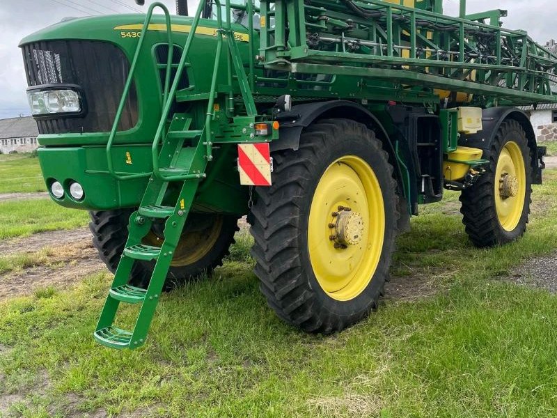 Selbstfahrspritze a típus John Deere R5430i, Gebrauchtmaschine ekkor: Mrągowo