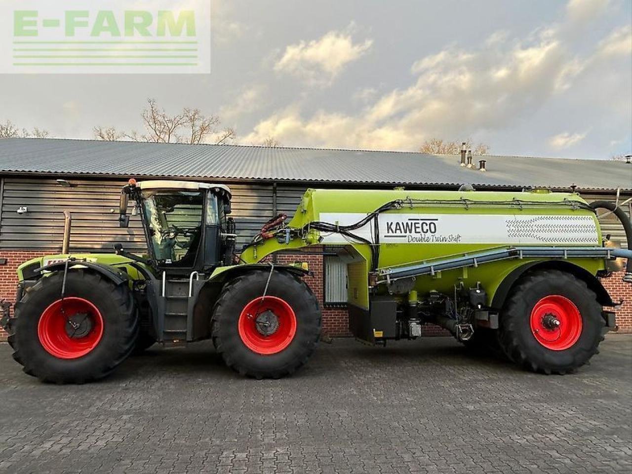 Selbstfahrspritze tip Kaweco kaweco double twin shift 21m3 + claas xerion 3800 trac vc, Gebrauchtmaschine in ag BROEKLAND (Poză 3)