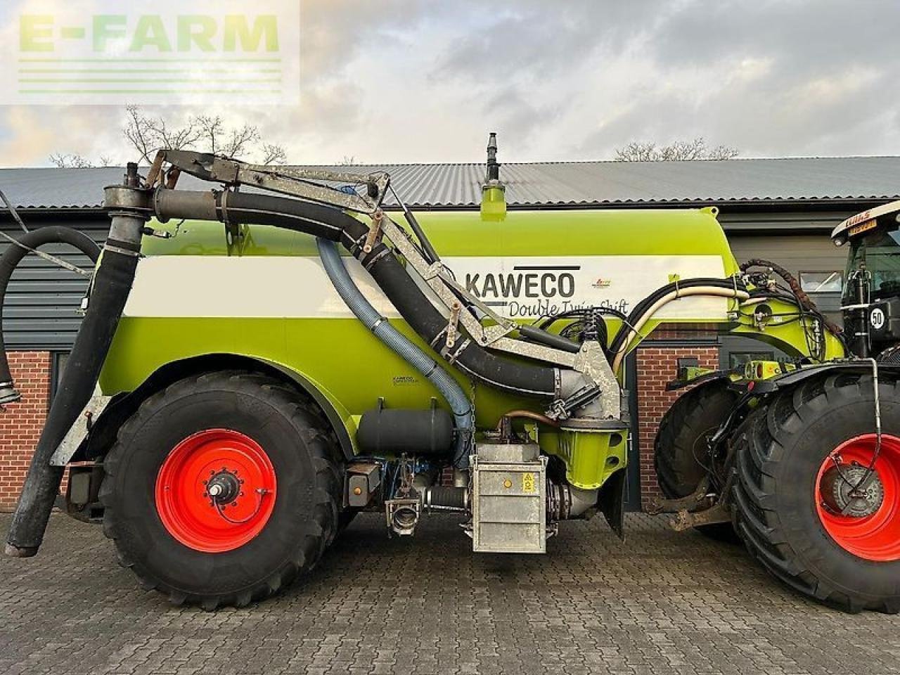 Selbstfahrspritze tip Kaweco kaweco double twin shift 21m3 + claas xerion 3800 trac vc, Gebrauchtmaschine in ag BROEKLAND (Poză 12)