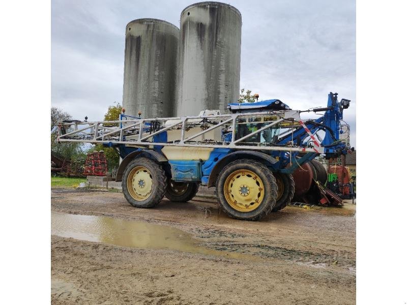 Selbstfahrspritze van het type Matrot XENON D23, Gebrauchtmaschine in CHAUMONT (Foto 1)