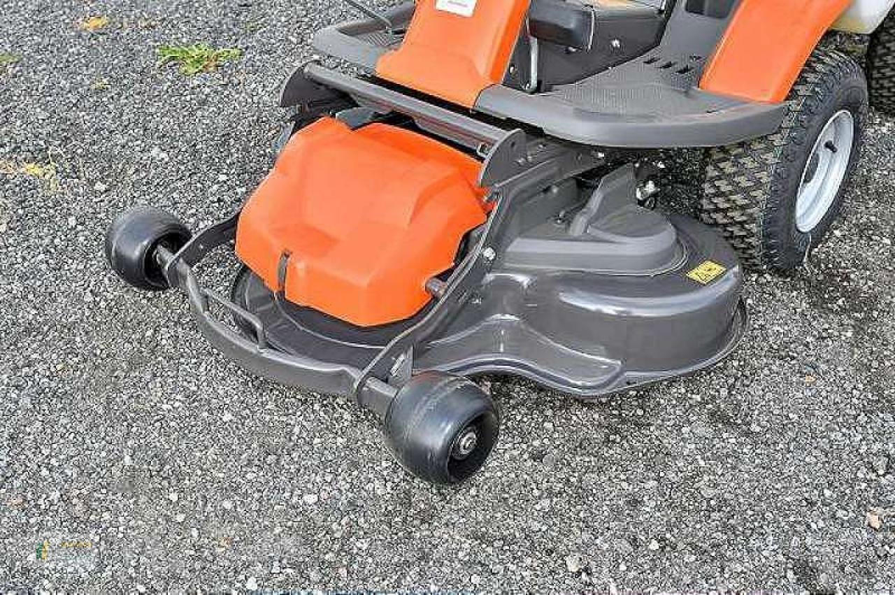 Sichelmäher van het type Husqvarna RIDER R214C, Neumaschine in Bredstedt (Foto 9)