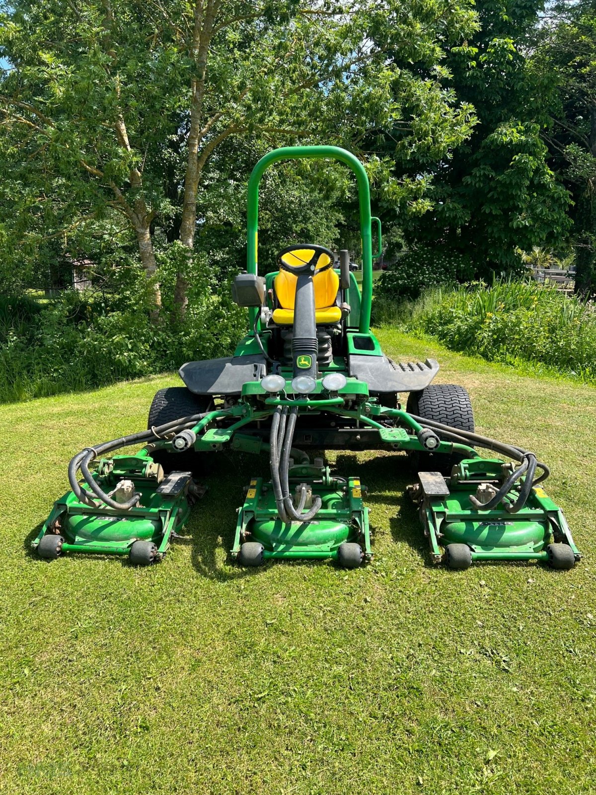 Sichelmäher des Typs John Deere Terrain Cut 9009A, Gebrauchtmaschine in Weidenbach (Bild 4)