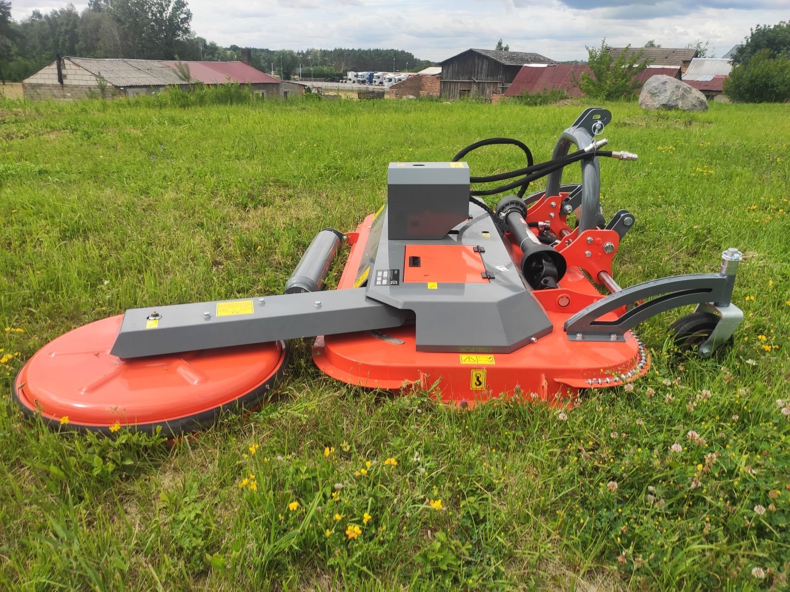 Sichelmäher типа Sonstige Sichelmulcher 1,8m 2,1m Zaunmähwerk Mulcher mit Schwenkscheibe, Neumaschine в Neuhardenberg (Фотография 5)