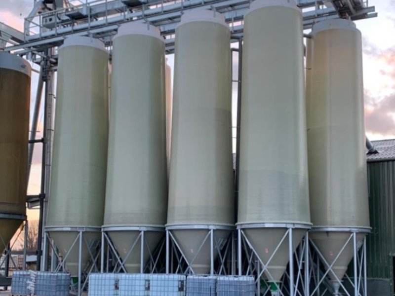 Silo typu Sonstige Glattwandsilo Stahl od. Glasfaserkunststoff, Neumaschine w Niederfellabrunn