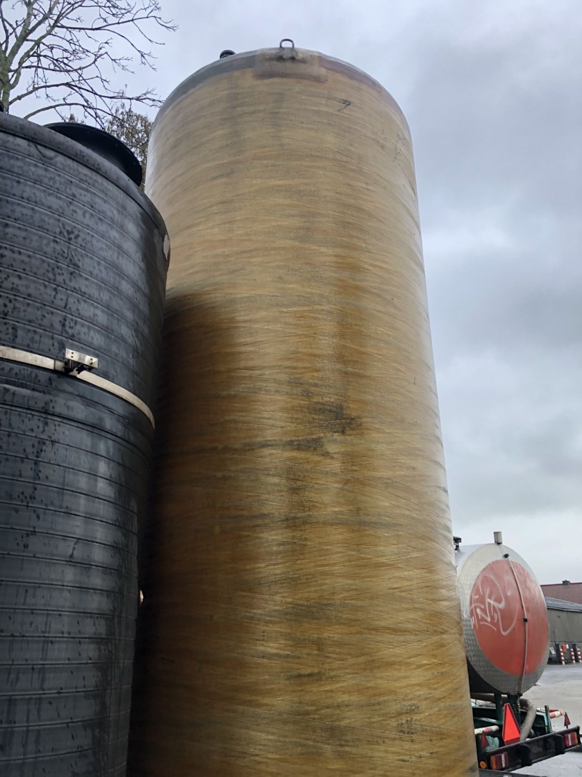 Silo του τύπου Sonstige Polyester silo 28 m3 Tank, Gebrauchtmaschine σε Kamperveen (Φωτογραφία 2)