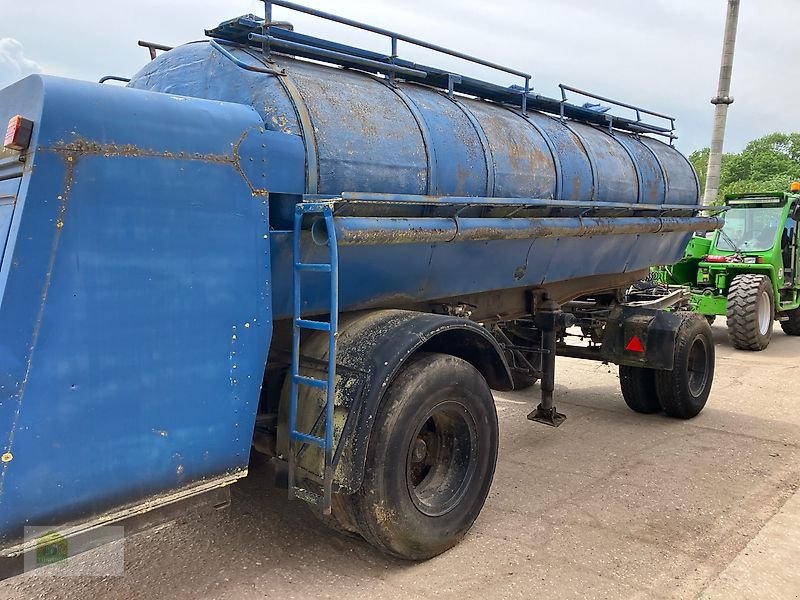 Siloentnahmegerät & Verteilgerät van het type Fortschritt Milchtank Auflieger/Anhänger mit Dollyachse ehemals W50 SZM, Gebrauchtmaschine in Salsitz (Foto 11)