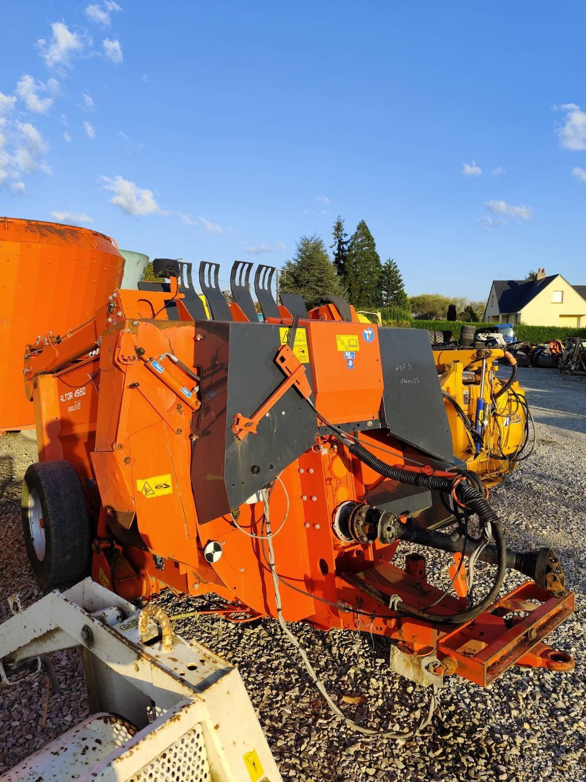 Siloentnahmegerät & Verteilgerät des Typs Kuhn ALTOR 4560, Gebrauchtmaschine in Le Horps (Bild 3)