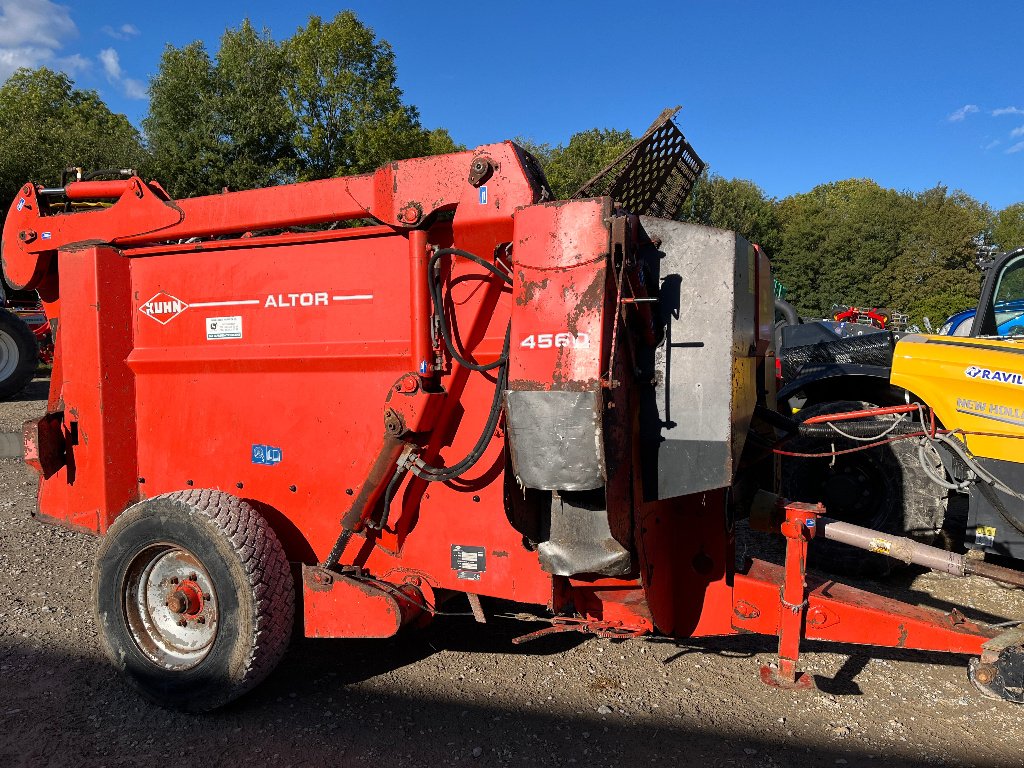 Siloentnahmegerät & Verteilgerät Türe ait Kuhn Altor 4560, Gebrauchtmaschine içinde VERT TOULON (resim 1)