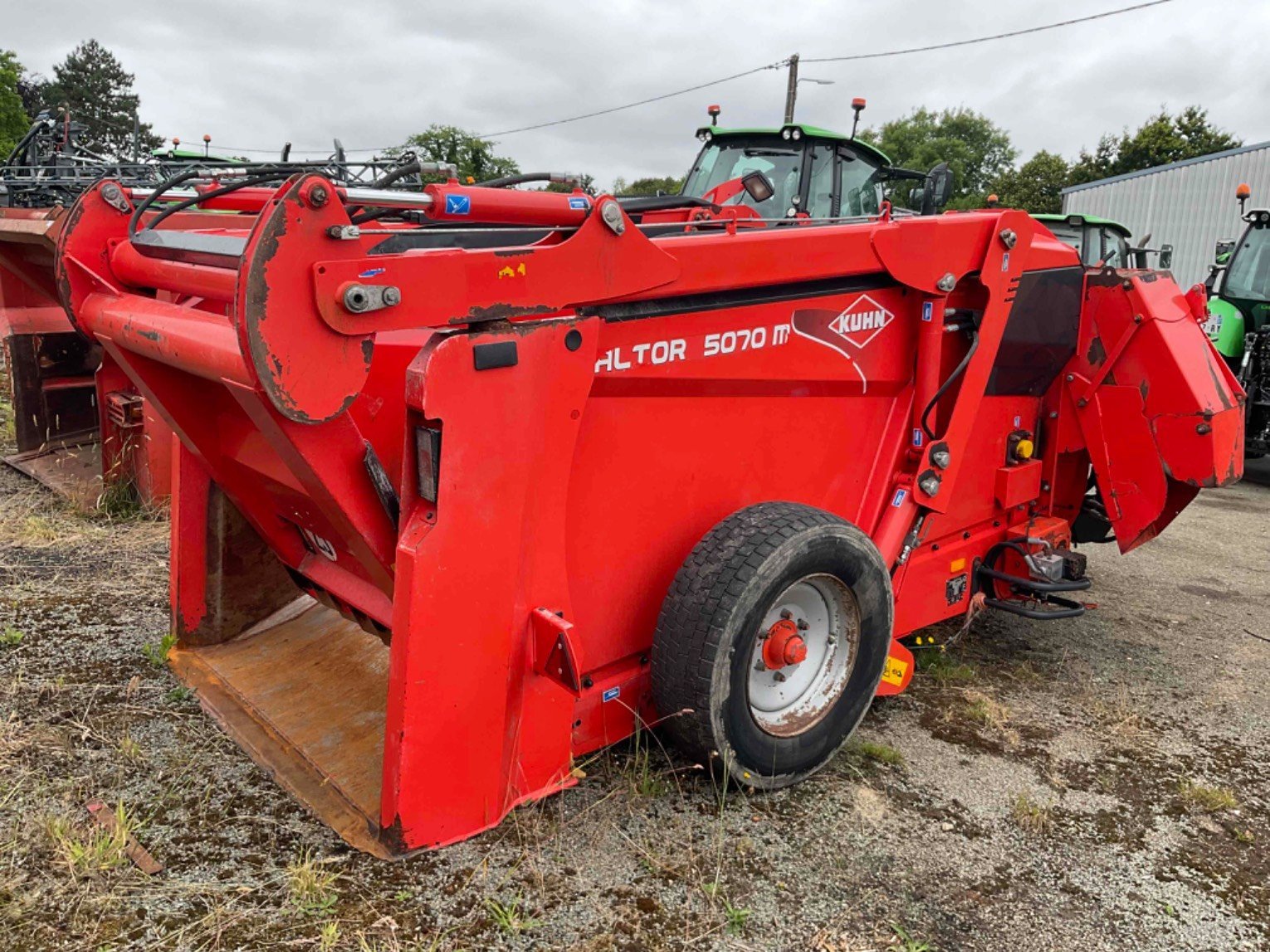 Siloentnahmegerät & Verteilgerät van het type Kuhn Désileuse pailleuse 5070 M GL Kuhn, Gebrauchtmaschine in SAINT CLAIR SUR ELLE (Foto 2)