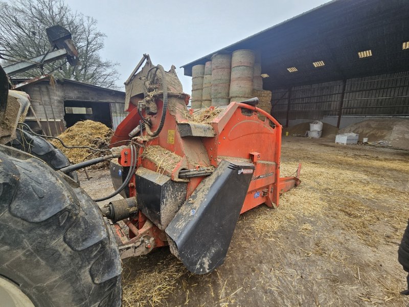 Siloentnahmegerät & Verteilgerät van het type Kuhn Primor 2060 M, Gebrauchtmaschine in MANDRES-SUR-VAIR (Foto 1)