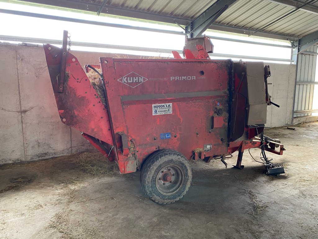 Siloentnahmegerät & Verteilgerät van het type Kuhn Primor 3560, Gebrauchtmaschine in SAINT FLOUR (Foto 1)