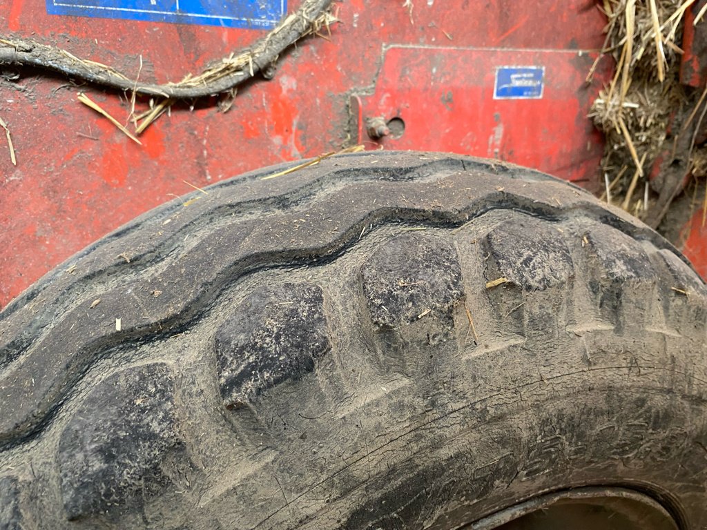 Siloentnahmegerät & Verteilgerät tip Kuhn Primor 3560, Gebrauchtmaschine in SAINT FLOUR (Poză 10)