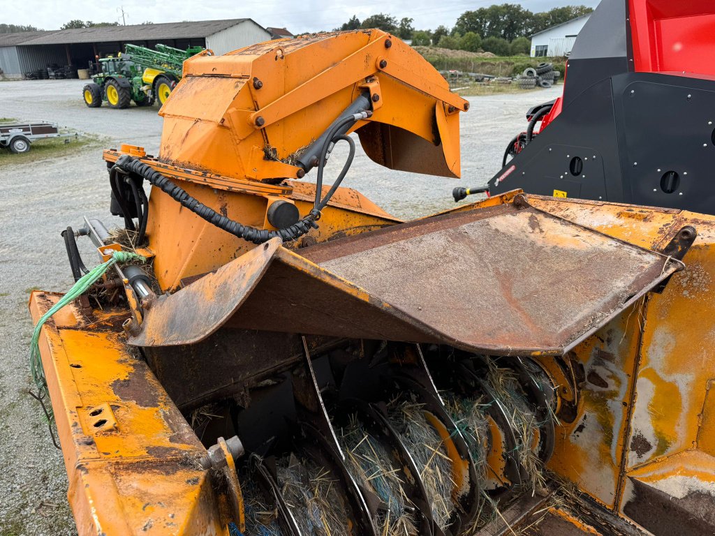 Siloentnahmegerät & Verteilgerät des Typs Lucas Castor + 30R, Gebrauchtmaschine in GUERET (Bild 11)