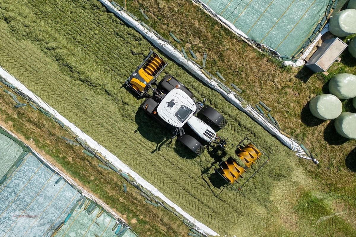 Siloentnahmegerät & Verteilgerät du type Mammut Silowalze Silo Kompakt SK 250 H, Gebrauchtmaschine en Tarsdorf (Photo 3)