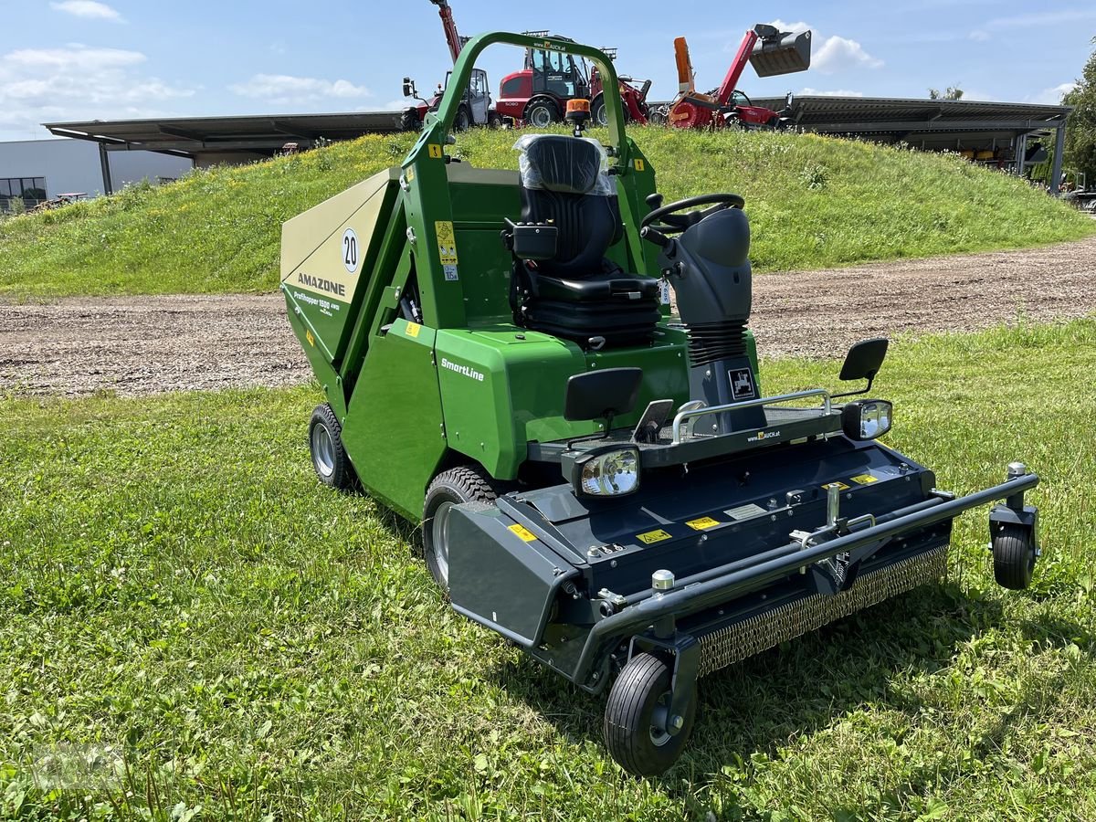 Sitzrasenmäher Türe ait Amazone Profihopper 1500 Sammeln / Schlegeln / Sportplat, Neumaschine içinde Burgkirchen (resim 3)