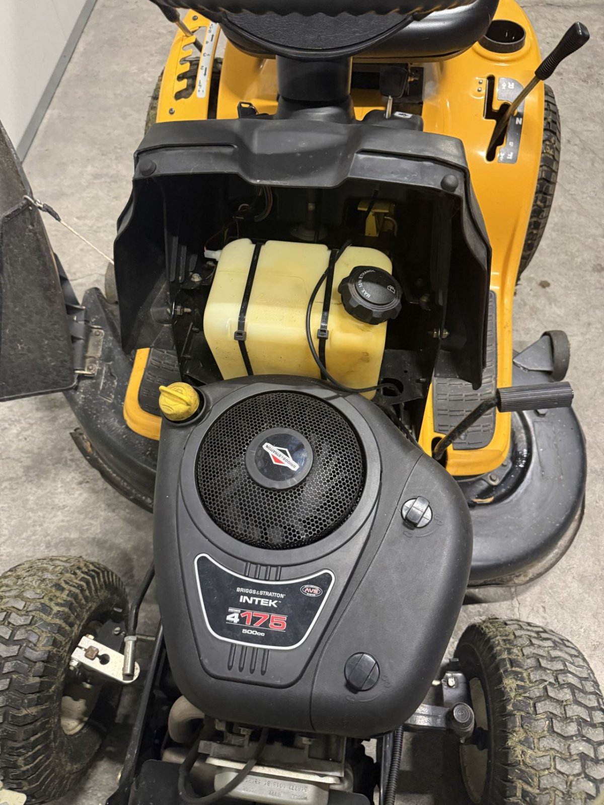 Sitzrasenmäher del tipo Cub Cadet Cc717, Gebrauchtmaschine en Wadenoijen (Imagen 3)