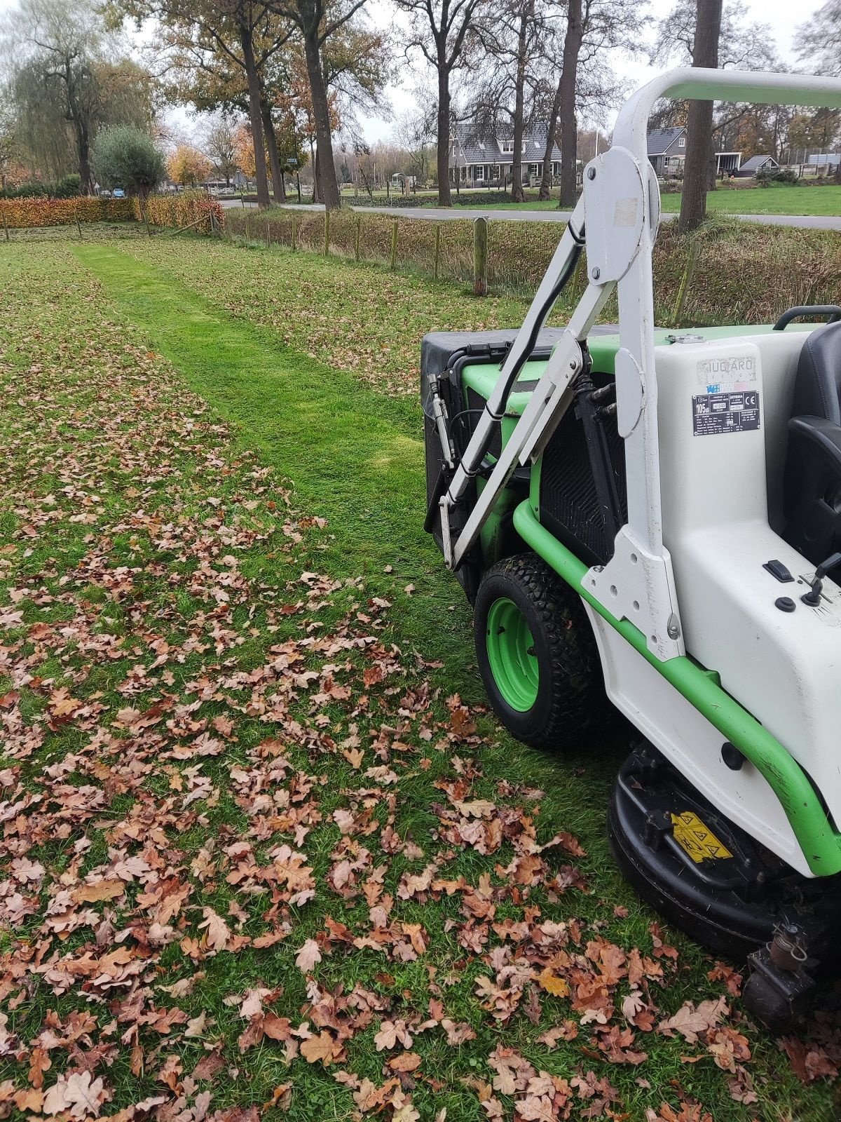 Sitzrasenmäher Türe ait Etesia Hydro 124 D, Gebrauchtmaschine içinde Klarenbeek (resim 10)