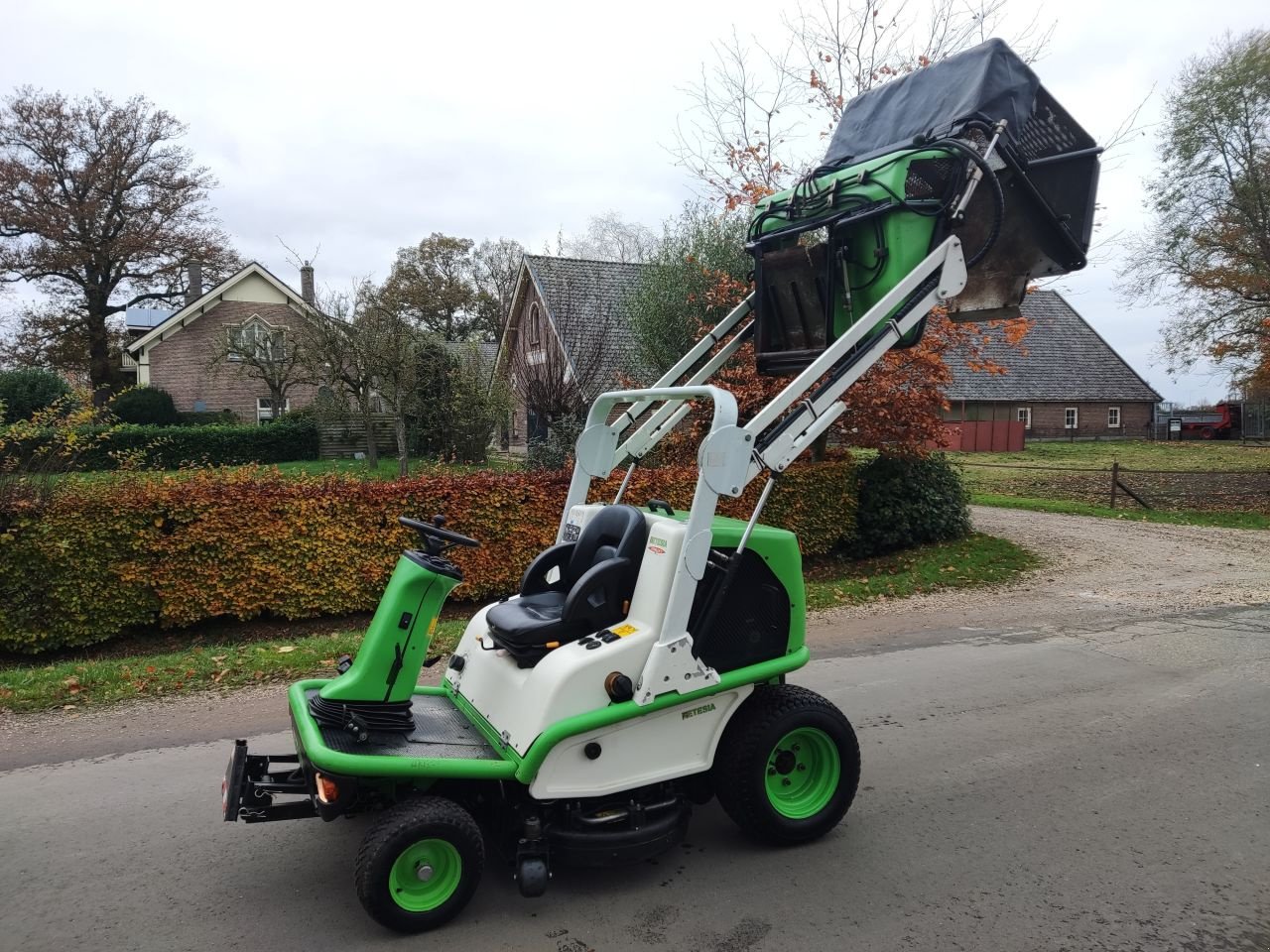 Sitzrasenmäher des Typs Etesia Hydro 124 D, Gebrauchtmaschine in Klarenbeek (Bild 5)