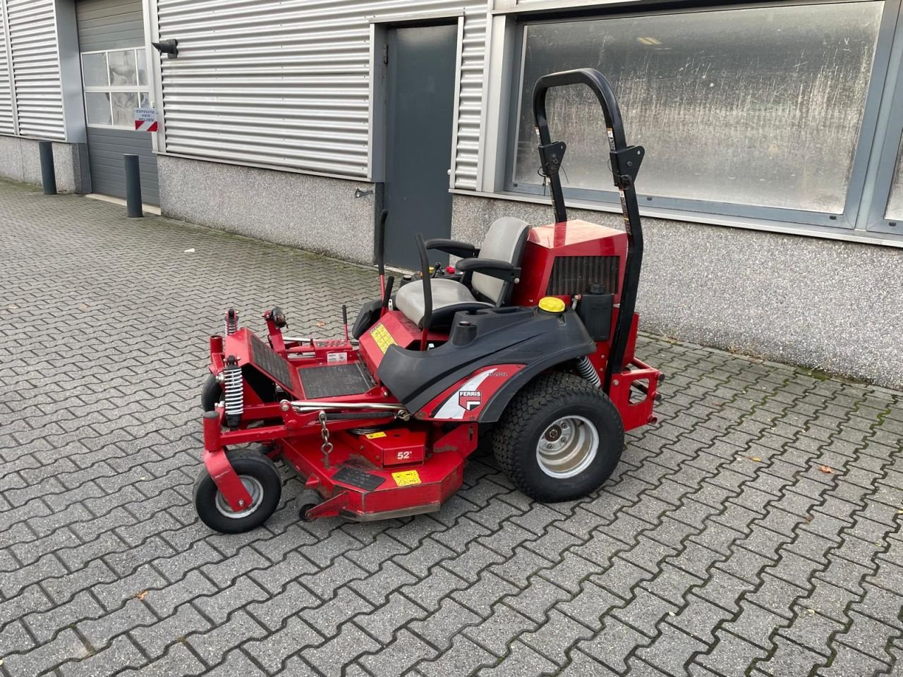 Sitzrasenmäher van het type Ferris IS2000Z diesel zt zitmaaier, Gebrauchtmaschine in Roermond (Foto 3)