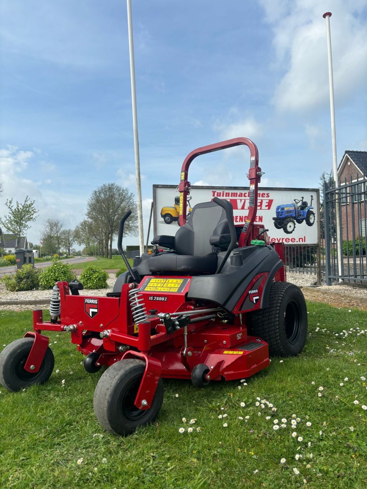 Sitzrasenmäher van het type Ferris Is2600, Gebrauchtmaschine in Wadenoijen (Foto 1)