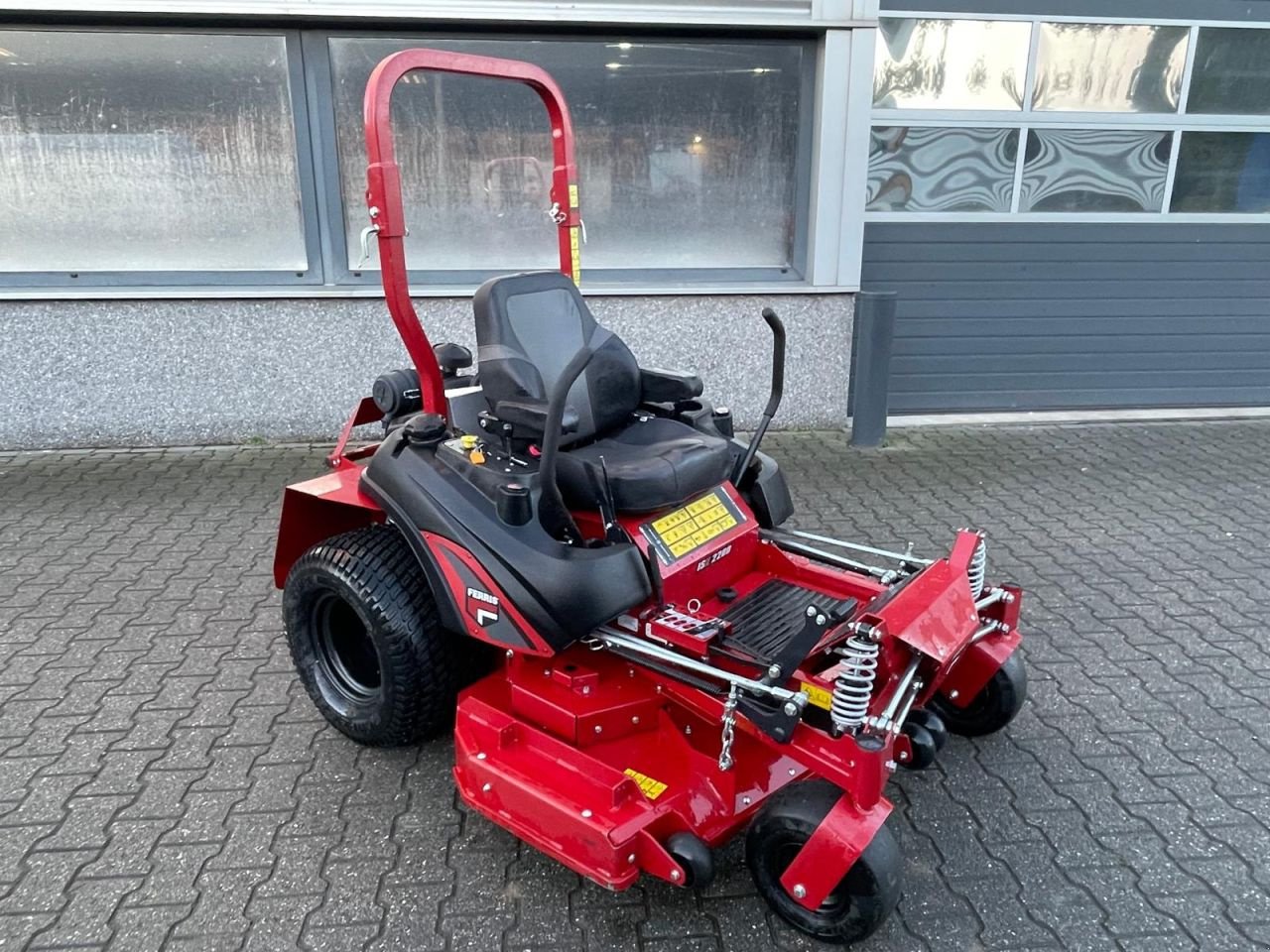 Sitzrasenmäher van het type Ferris ISX2200 - 61 Zero Turn zitmaaier, Gebrauchtmaschine in Roermond (Foto 1)