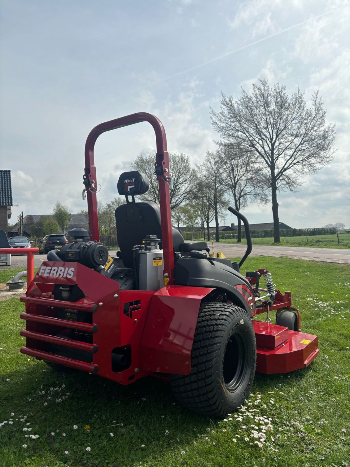 Sitzrasenmäher van het type Ferris Isx3300, Gebrauchtmaschine in Wadenoijen (Foto 2)