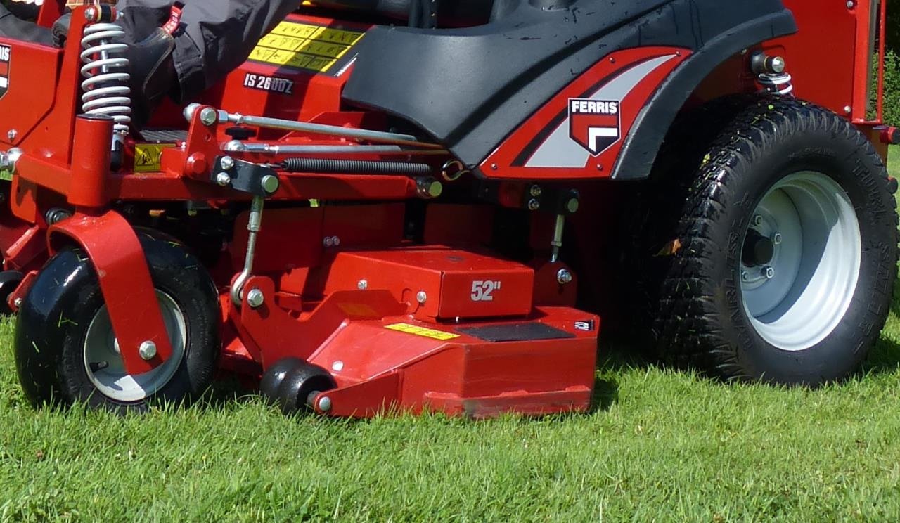 Sitzrasenmäher van het type Ferris ZT 2600 IS, Gebrauchtmaschine in Hadsten (Foto 3)