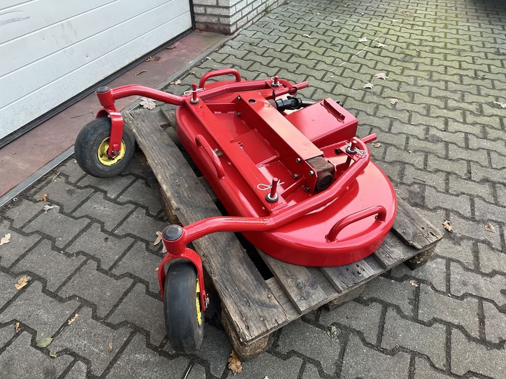 Sitzrasenmäher van het type Gianni Ferrari PLAYGREEN 110 CM MAAIDEK, Gebrauchtmaschine in MARIENHEEM (Foto 3)