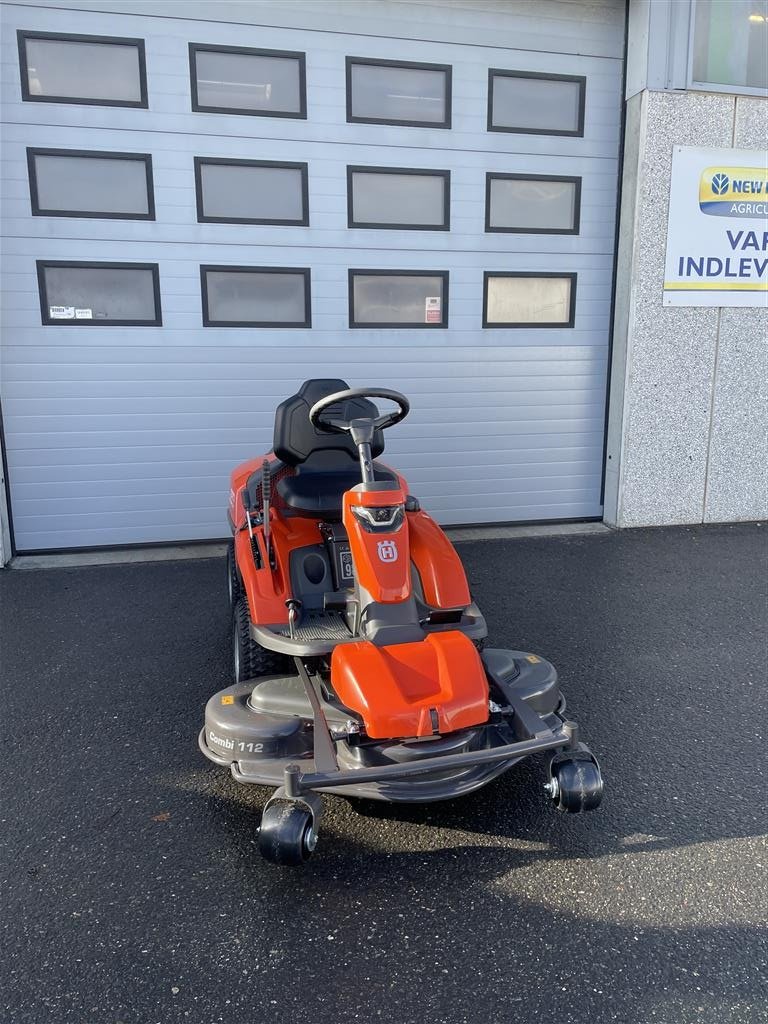 Sitzrasenmäher del tipo Husqvarna R 316TX Inkl. 112 cm klipper, Gebrauchtmaschine en Holstebro (Imagen 4)