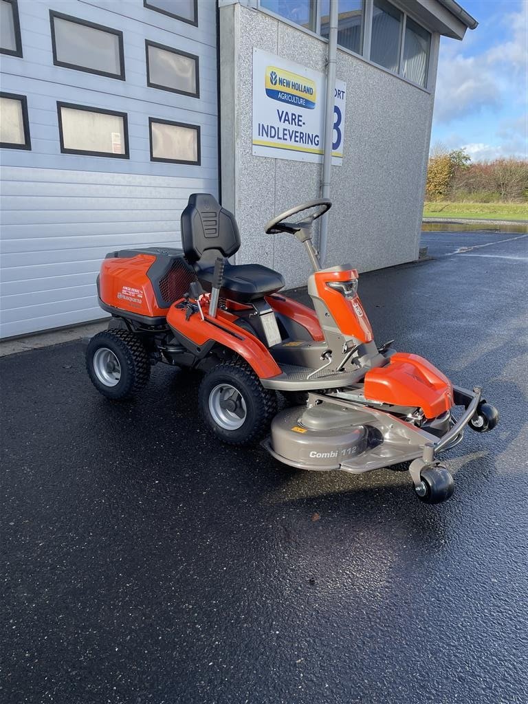 Sitzrasenmäher van het type Husqvarna R 316TX Inkl. 112 cm klipper, Gebrauchtmaschine in Holstebro (Foto 3)