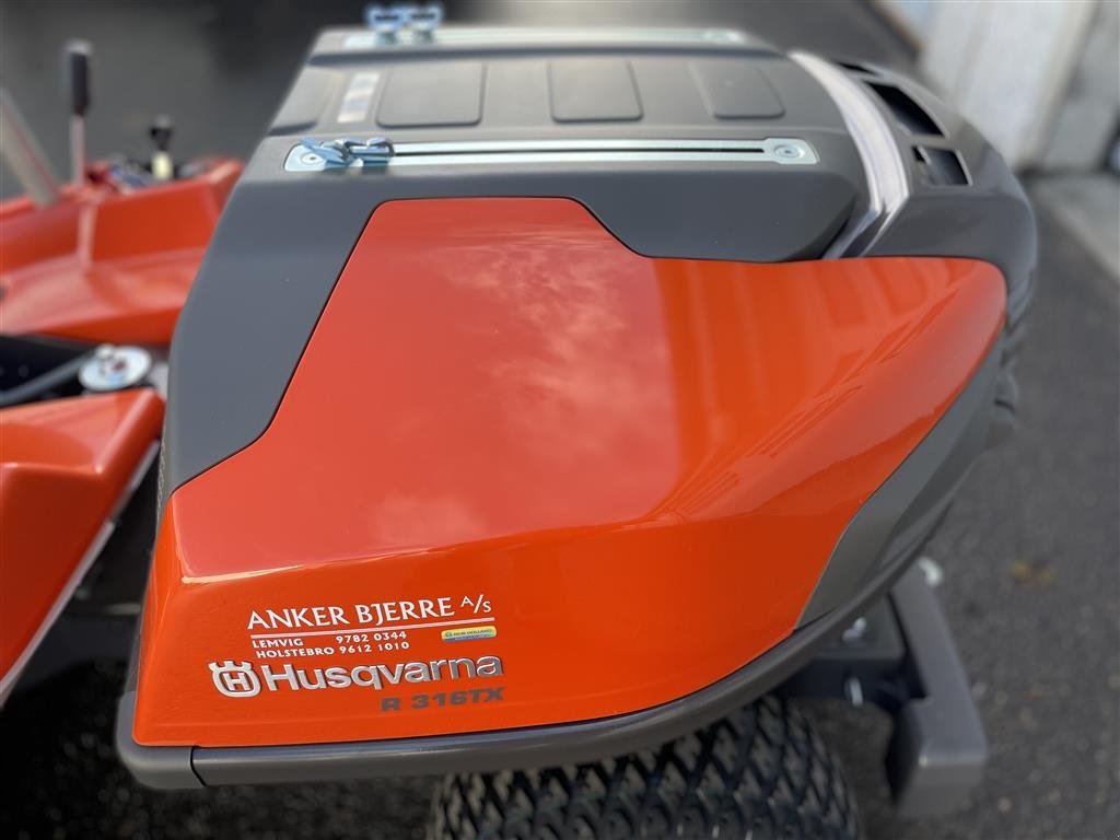 Sitzrasenmäher του τύπου Husqvarna R 316TX Inkl. 112 cm klipper, Gebrauchtmaschine σε Holstebro (Φωτογραφία 5)