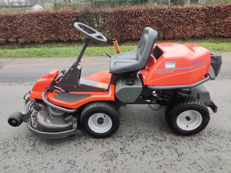 Sitzrasenmäher typu Husqvarna Rider 15V2, Gebrauchtmaschine w Klarenbeek