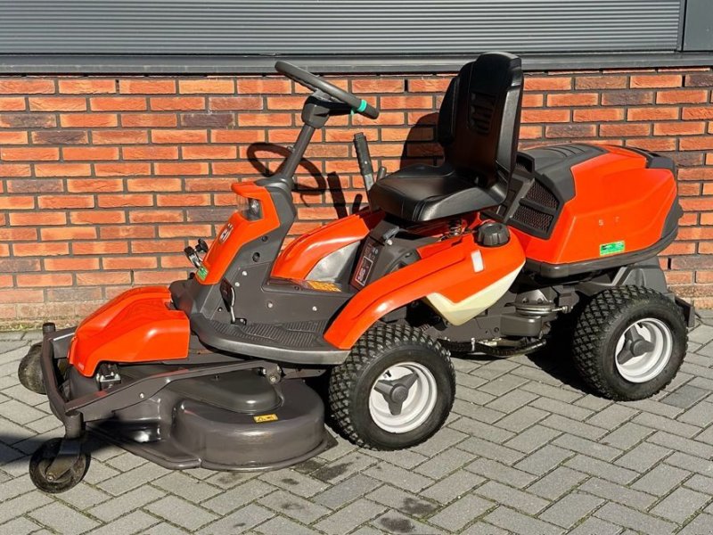 Sitzrasenmäher des Typs Husqvarna RIDER 316T AWD, Gebrauchtmaschine in Cabauw