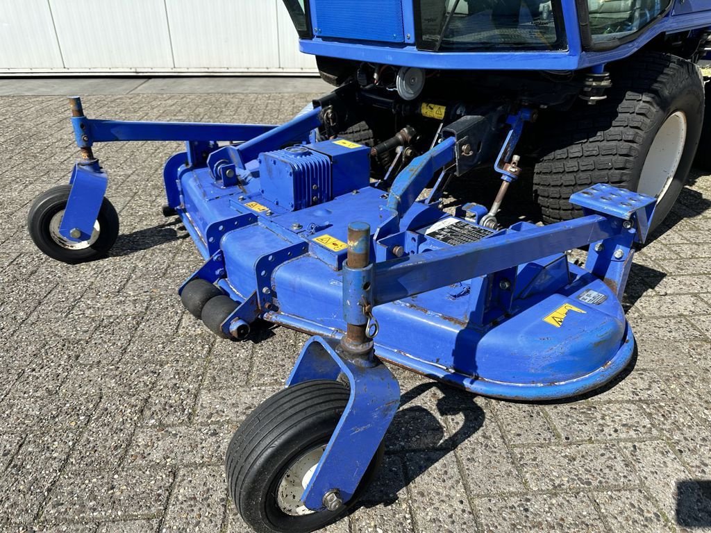 Sitzrasenmäher van het type Iseki SF 370-FH, Gebrauchtmaschine in MARIENHEEM (Foto 4)