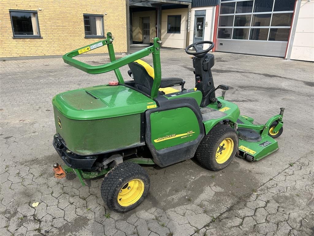 Sitzrasenmäher des Typs John Deere 1435 4 WD, Gebrauchtmaschine in Kastrup (Bild 2)