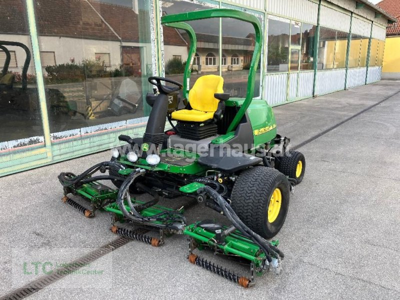 Sitzrasenmäher tip John Deere 8700, Gebrauchtmaschine in Herzogenburg (Poză 1)