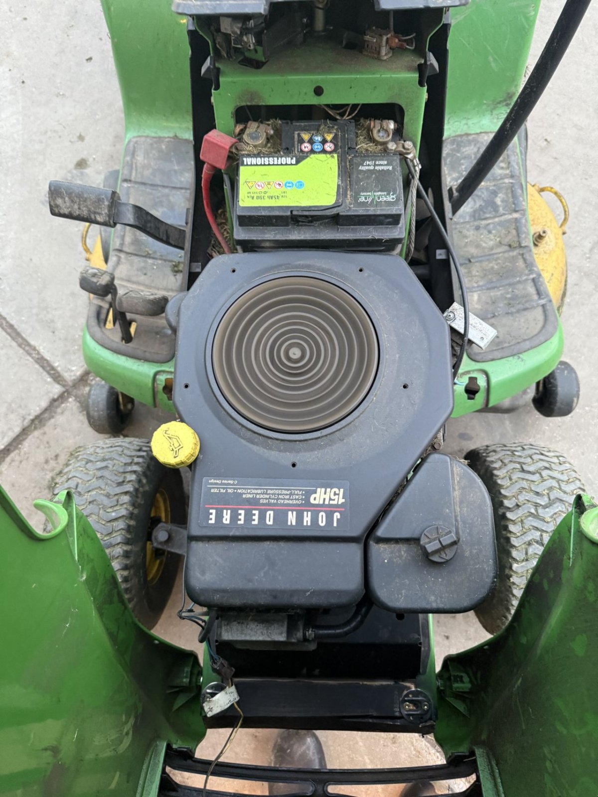 Sitzrasenmäher of the type John Deere Ltr155, Gebrauchtmaschine in Wadenoijen (Picture 3)